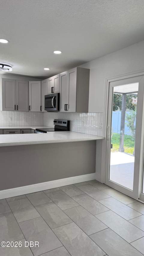 1906 Blake Place, Daytona Beach FL - photo 13 of 32