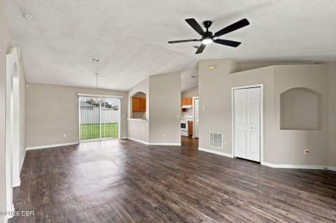 10 Squirrel Place, Palm Coast FL - photo 6 of 31