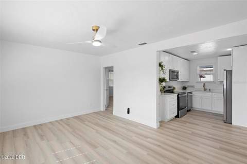 263 Williams Avenue, Daytona Beach FL - photo 8 of 27