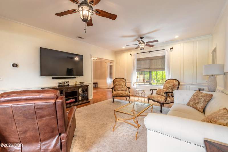 3 bedroom Single Family Residence at 208 W Stetson Avenue, Not on the List, DeLand — photo 5