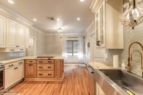 208 W Stetson Avenue, DeLand FL - photo 13 of 49