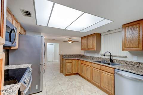 1013 Indian Oaks #E, Holly Hill FL - photo 18 of 31