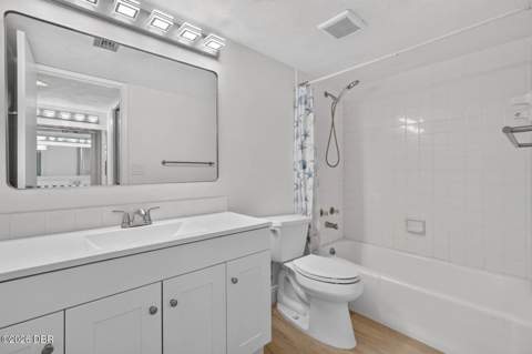 1513 Ocean Shore Boulevard #4E, Ormond Beach FL - photo 23 of 43