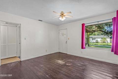 711 Flanders Avenue, Daytona Beach FL - photo 8 of 22