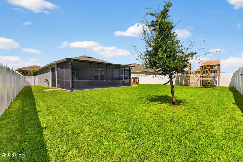 4 bedroom Single Family Residence at 817 Sky Haven Way, Coastal Woods, New Smyrna Beach — photo 5