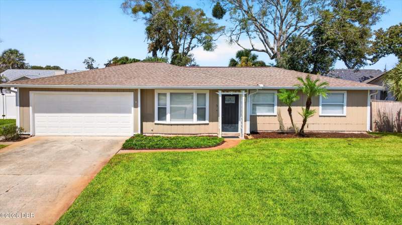 3 bedroom Single Family Residence at 5 Sycamore Circle, Oak Forest, Ormond Beach — photo 3