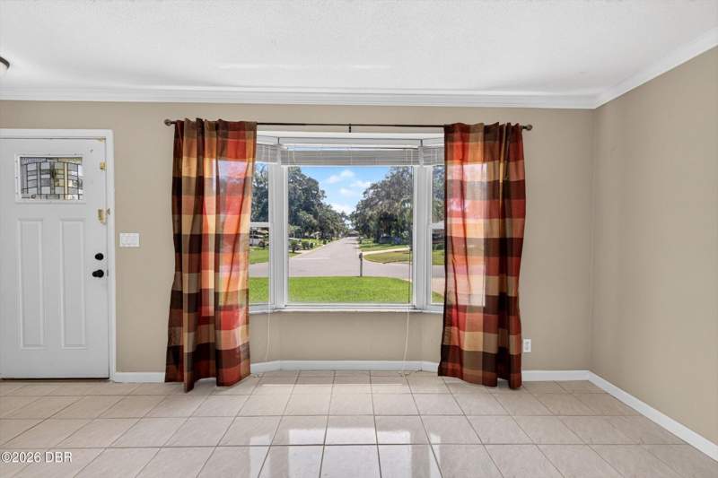 3 bedroom Single Family Residence at 5 Sycamore Circle, Oak Forest, Ormond Beach — photo 4