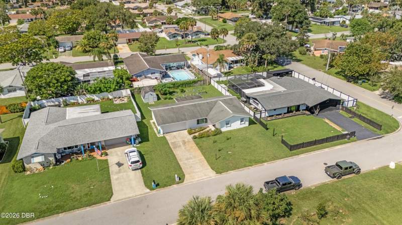 2 bedroom Single Family Residence at 1304 Peachtree Road, Fairway Estates, Daytona Beach — photo 3
