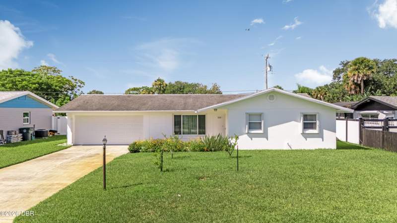 2 bedroom Single Family Residence at 1304 Peachtree Road, Fairway Estates, Daytona Beach — photo 5