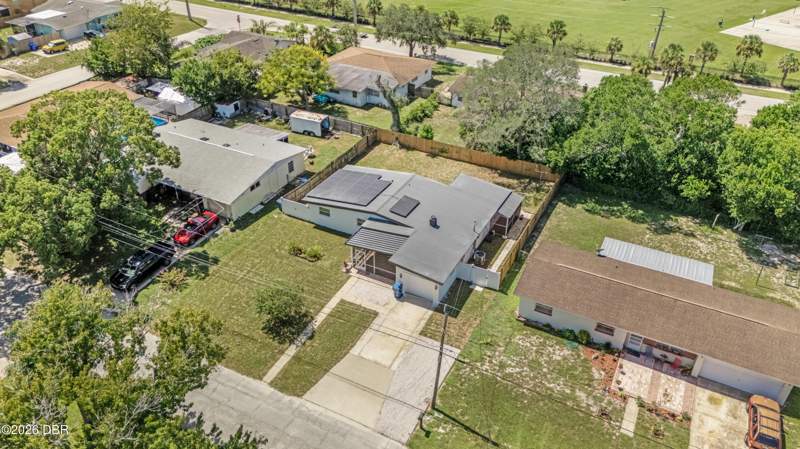 4 bedroom Single Family Residence at 1506 Carmen Avenue, Highland Park, Daytona Beach — photo 4
