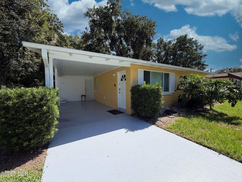 2 bedroom Single Family Residence at 110 Mason Park Drive, Mason Park Homes, Daytona Beach — photo 3