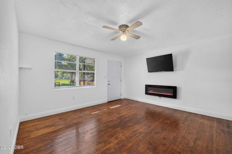 2 bedroom Single Family Residence at 218 Kingston Avenue, Kingston, Daytona Beach — photo 3
