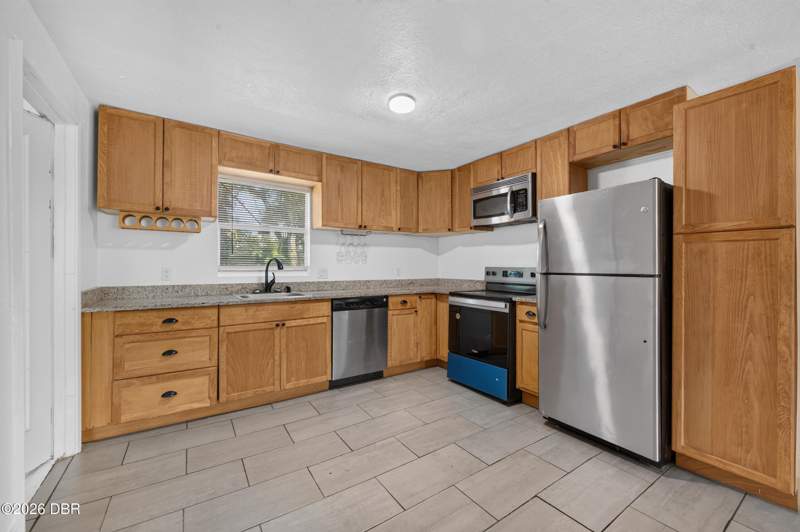 2 bedroom Single Family Residence at 218 Kingston Avenue, Kingston, Daytona Beach — photo 4