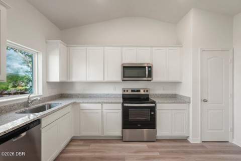 850 Glasgow Avenue, Deltona FL - photo 8 of 32