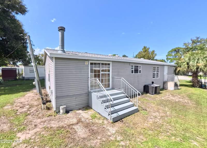 3 bedroom Manufactured Home at 1146 Bayview Lane, Bayview Home, Port Orange — photo 2