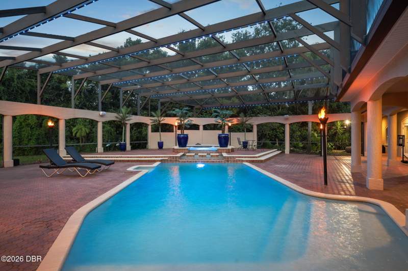 5 bedroom Single Family Residence at 817 Hail Court, Highpoint Acres, Port Orange — photo 2