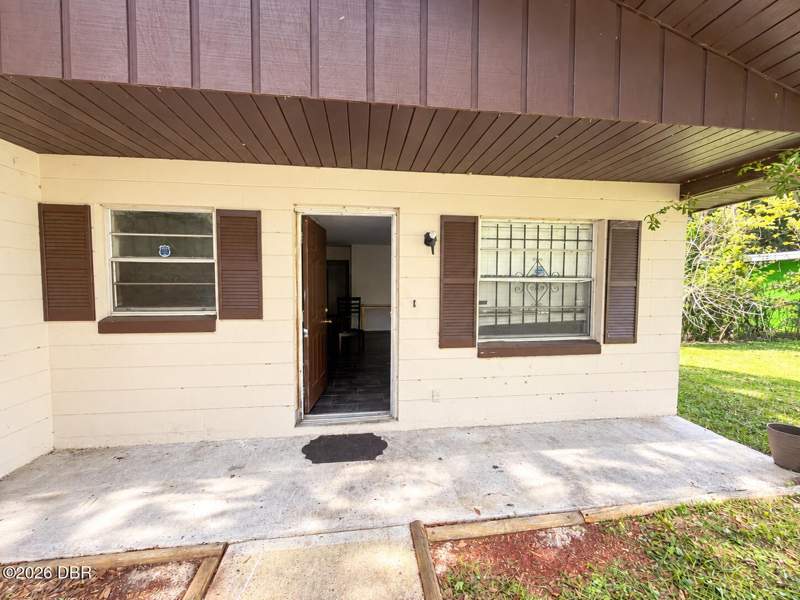 2 bedroom Single Family Residence at 821 Winchester Street, Walker Terrace, Daytona Beach — photo 2