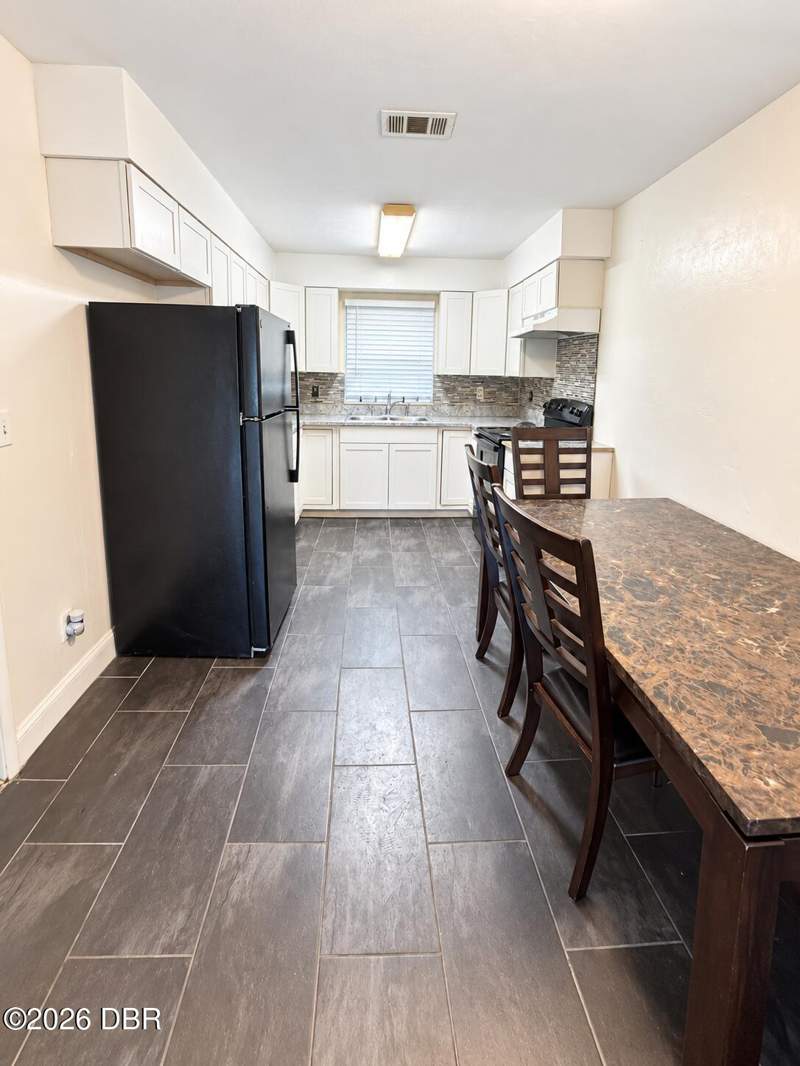 2 bedroom Single Family Residence at 821 Winchester Street, Walker Terrace, Daytona Beach — photo 4