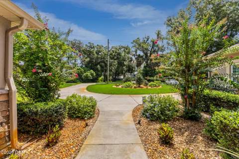 1104 N Boston Avenue, DeLand FL - photo 9 of 70