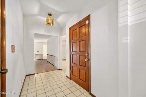 20 Mayfield Circle, Ormond Beach FL - photo 8 of 45
