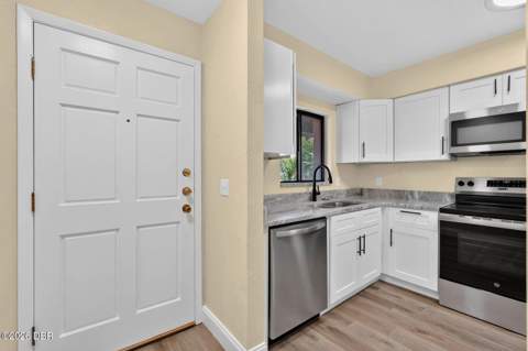 3557 Forest Branch Drive #B, Port Orange FL - photo 7 of 44