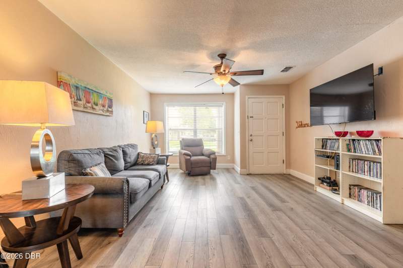 3 bedroom Single Family Residence at 40 Timber Trail, Raintree, Port Orange — photo 5
