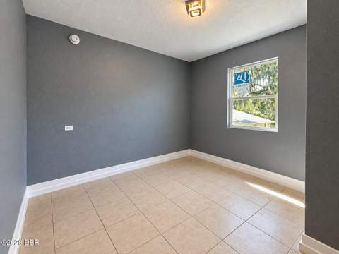 634 Aberdeen Street, Daytona Beach FL - photo 6 of 18