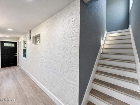 634 Aberdeen Street, Daytona Beach FL - photo 9 of 18