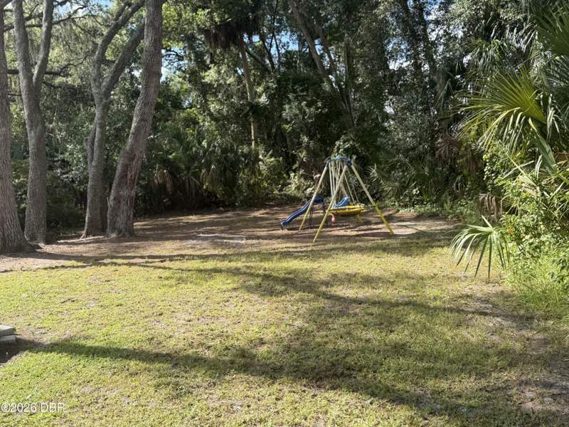 3 bedroom Single Family Residence at 662 N Volusia Avenue, Pierson, Pierson — photo 5