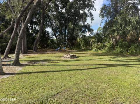 662 N Volusia Avenue, Pierson FL - photo 6 of 37