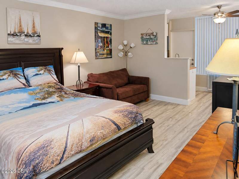 1 bedroom Condominium at 935 S Atlantic Avenue #101, Ocean Jewels Club Condo, Daytona Beach — photo 4