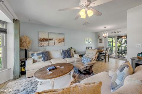 105 Greenbrook Court, Daytona Beach FL - photo 9 of 43
