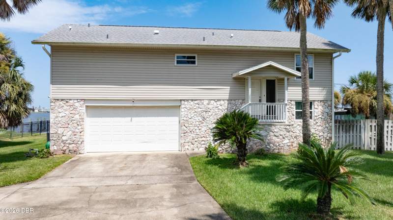 3 bedroom Single Family Residence at 1633 Riverside Drive, Holly Hill, Holly Hill — photo 4
