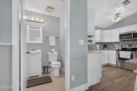 1633 Riverside Drive, Holly Hill FL - photo 12 of 54