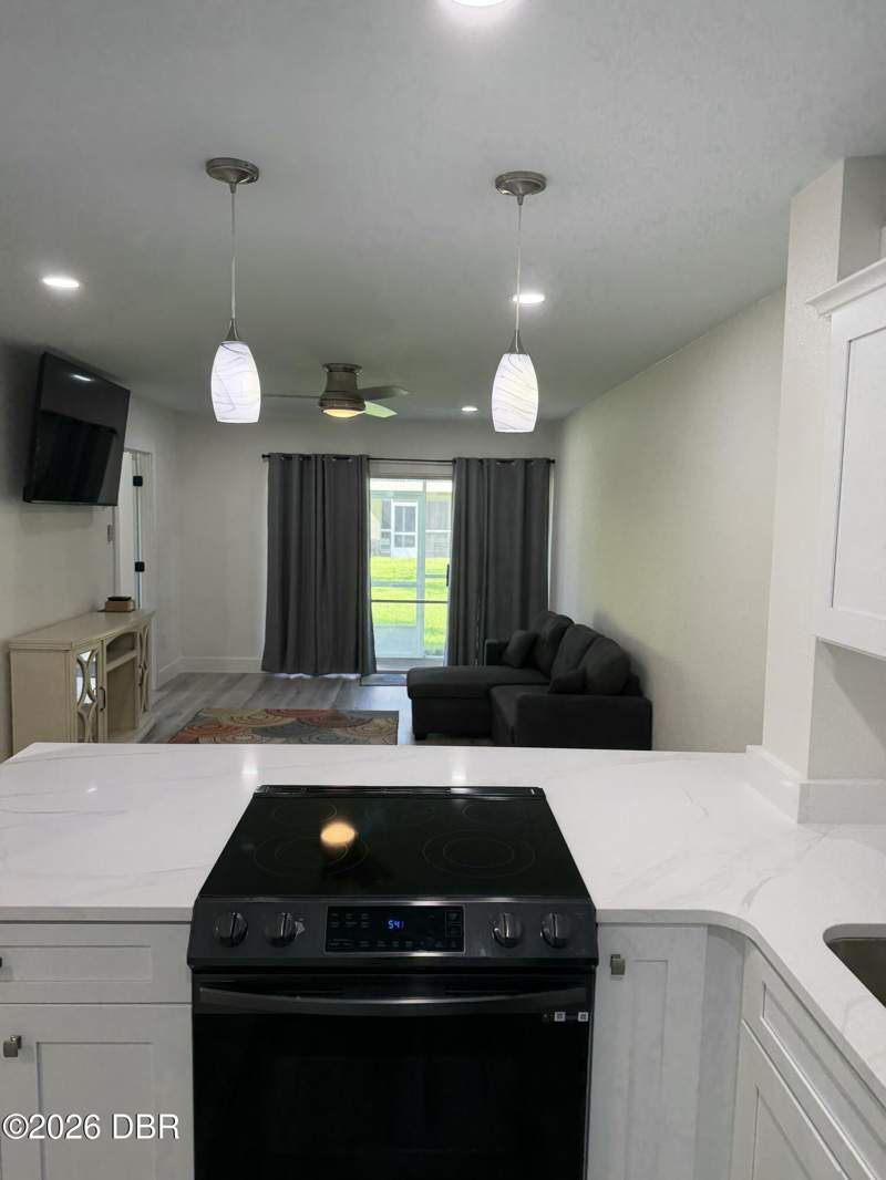 1 bedroom Condominium at 719 S Beach Street #1050, Daytona Beach Riverhouse Condos, Daytona Beach — photo 3