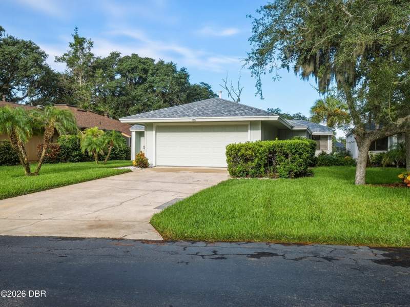 2 bedroom Single Family Residence at 724 Saint Andrews Circle, St Andrews, New Smyrna Beach — photo 3