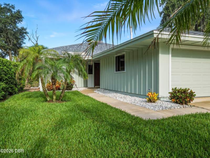 2 bedroom Single Family Residence at 724 Saint Andrews Circle, St Andrews, New Smyrna Beach — photo 5