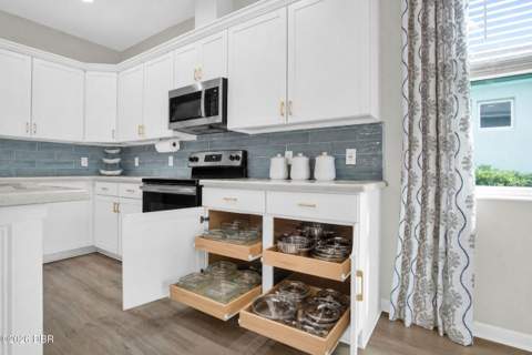 631 Landshark Boulevard, Daytona Beach FL - photo 17 of 95