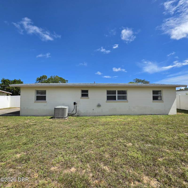 3 bedroom Single Family Residence at 1340 Imperial Drive, Beverly Hills, Daytona Beach — photo 2