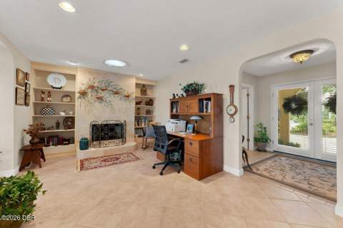 2136 John Anderson Drive, Ormond Beach FL - photo 13 of 57