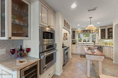 2136 John Anderson Drive, Ormond Beach FL - photo 18 of 57