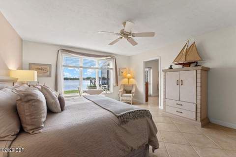 2136 John Anderson Drive, Ormond Beach FL - photo 24 of 57