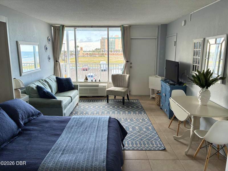0 bedroom Condotel at 2043 S Atlantic Avenue #314, Castaways Beach Resort, A Condo, Daytona Beach Shores — photo 4