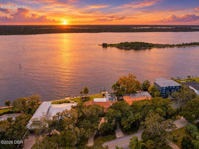 3 bedroom Single Family Residence at 2136 John Anderson Drive, Ormond Beach, Ormond Beach — photo 3