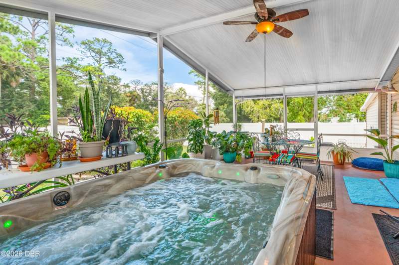 3 bedroom Mobile Home at 721 Dove Avenue, Laurelwood, Port Orange — photo 2