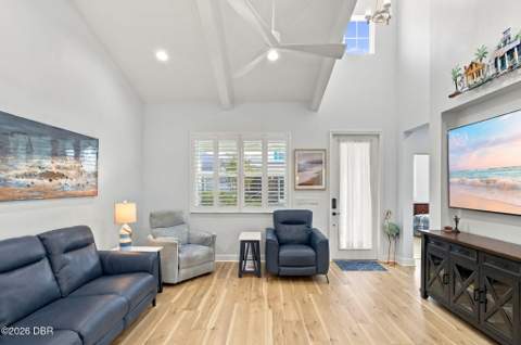 431 Landshark Boulevard, Daytona Beach FL - photo 7 of 34