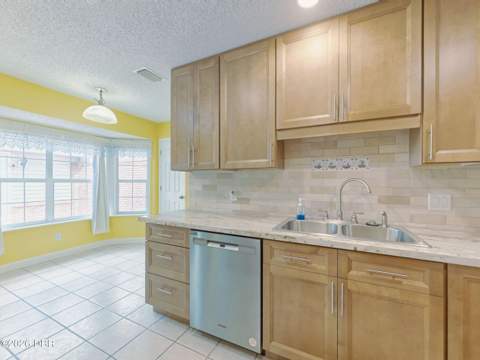 2490 S Glen Eagles Drive, DeLand FL - photo 21 of 51
