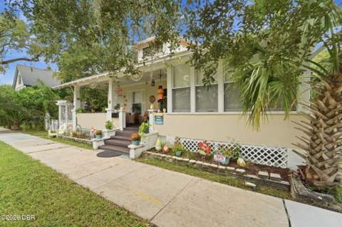 124 Loomis Avenue, Daytona Beach FL - photo 6 of 50