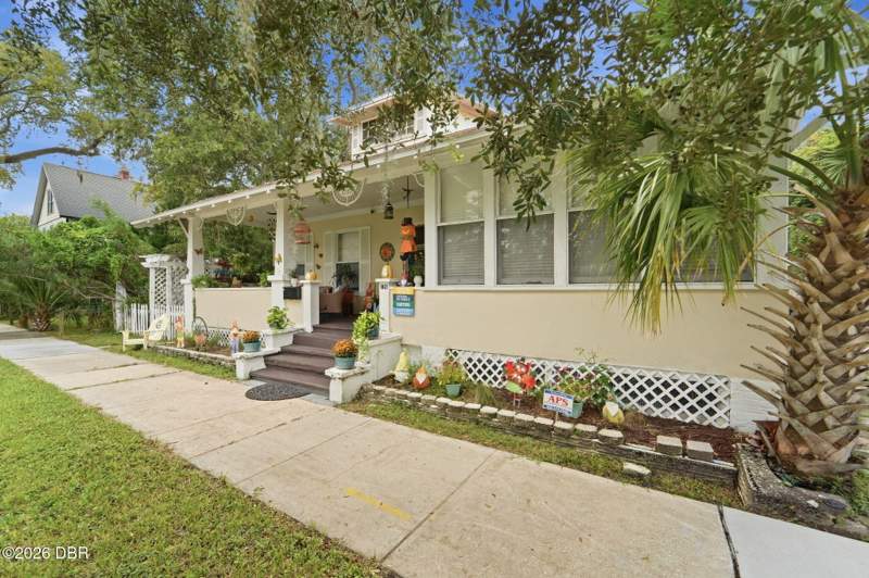 3 bedroom Single Family Residence at 124 Loomis Avenue, Not In Subdivision, Daytona Beach — photo 5