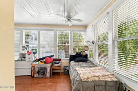 124 Loomis Avenue, Daytona Beach FL - photo 11 of 44